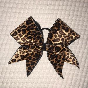 Cheer Bow